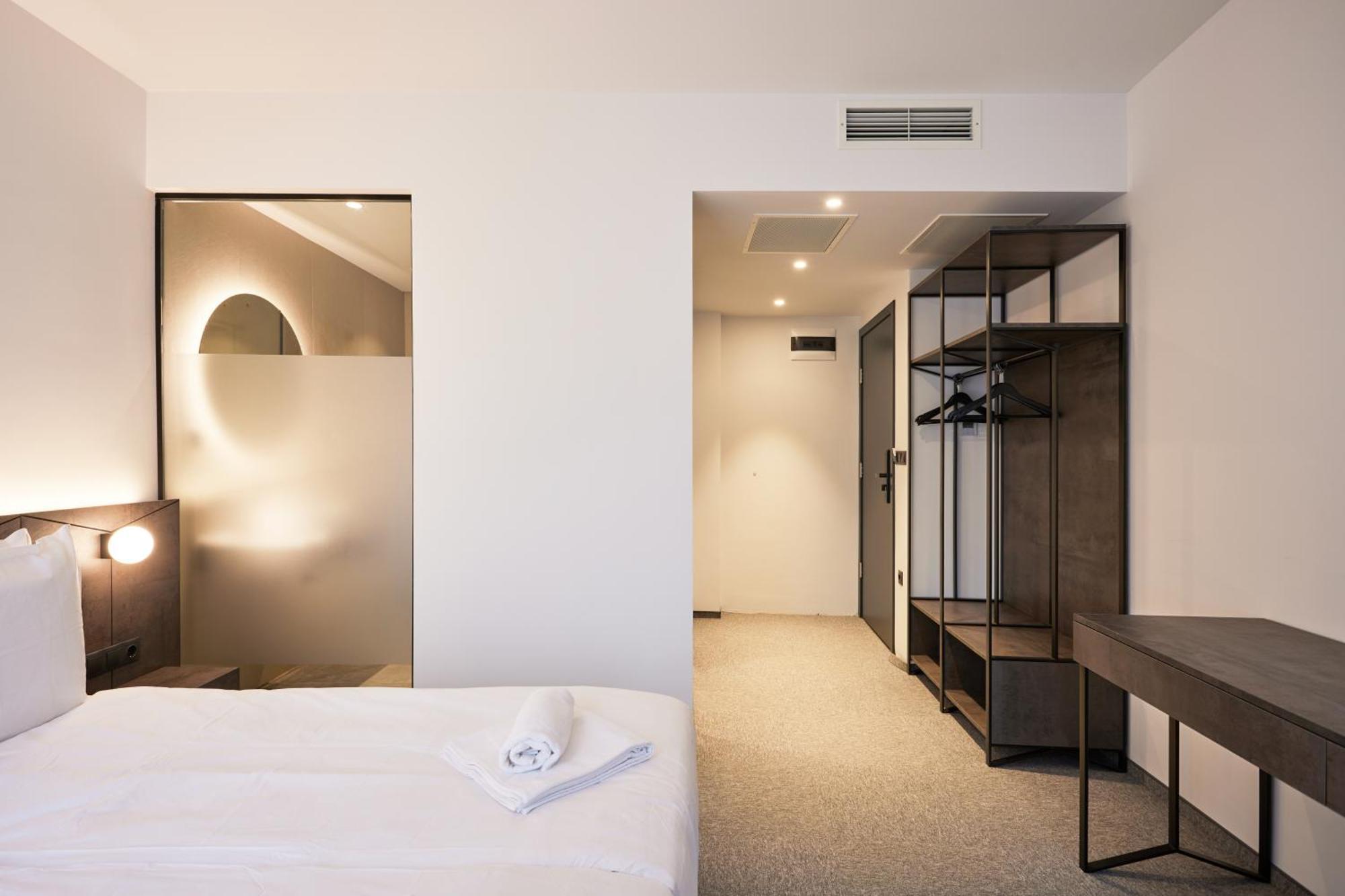 Bizarre Boutique Hotel Varna Exterior photo